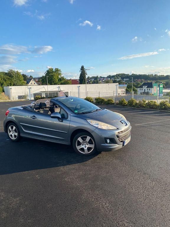 Grau Gebraucht 2010 Peugeot 207 CC Cabrio | 2.999 € (Superpreis) - Bild 1/4