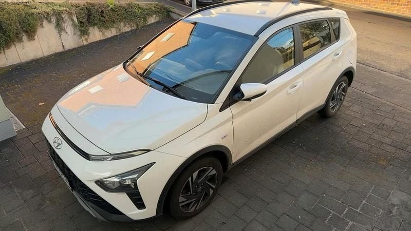 Gebraucht Hyundai Bayon Select 101 PS (74 kW) 2024 Weiß SUV