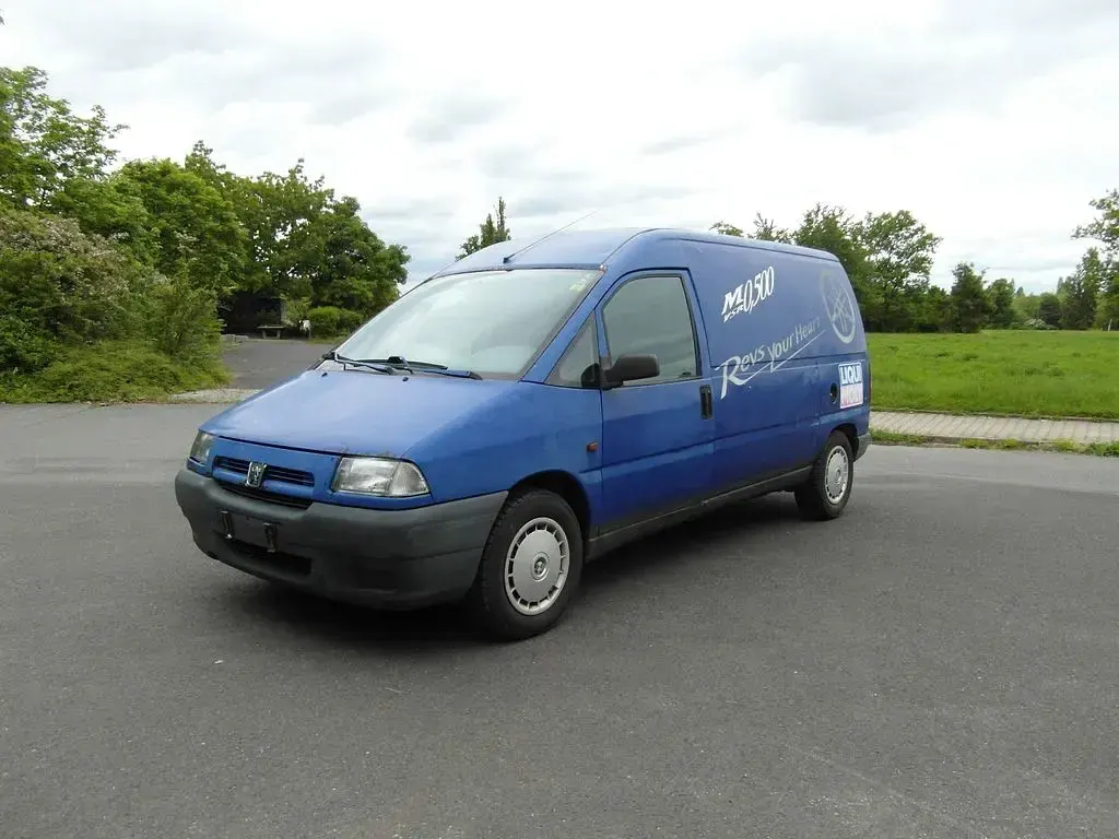 Gebraucht Peugeot Expert 109 PS (80 kW) 2002 Blau Van