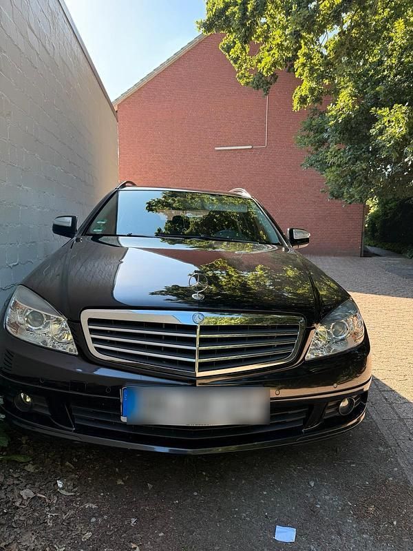 Schwarz Gebraucht 2008 Mercedes C220 Kombi | 3.800 € (Superpreis) - Bild 1/4