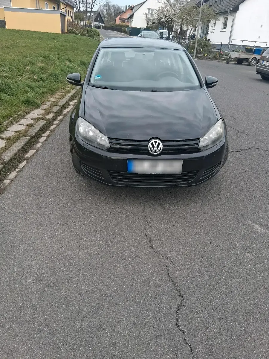 Gebraucht VW Golf VI 82 PS (60 kW) 2009 Schwarz Kleinwagen