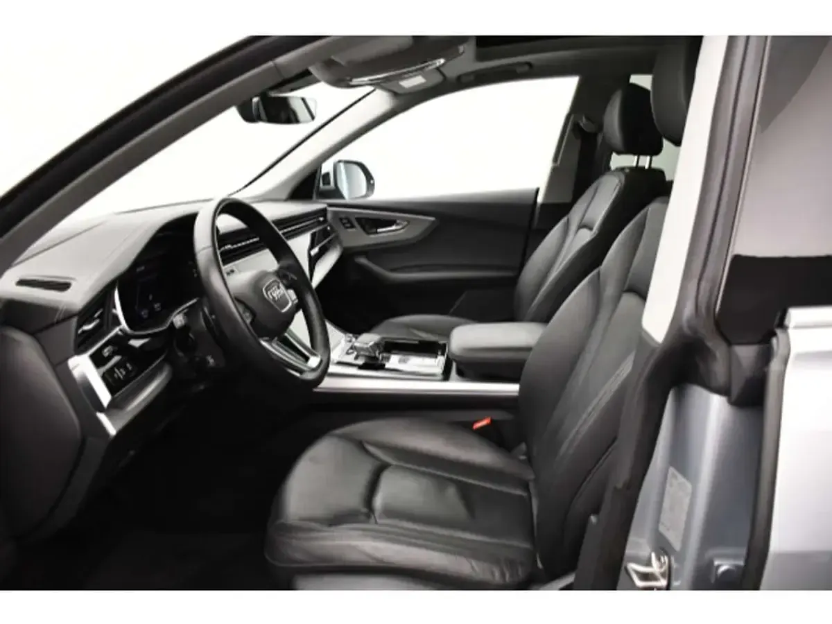 Gebraucht Audi Q8 Ambiente 286 PS (210 kW) 2023 Silber SUV