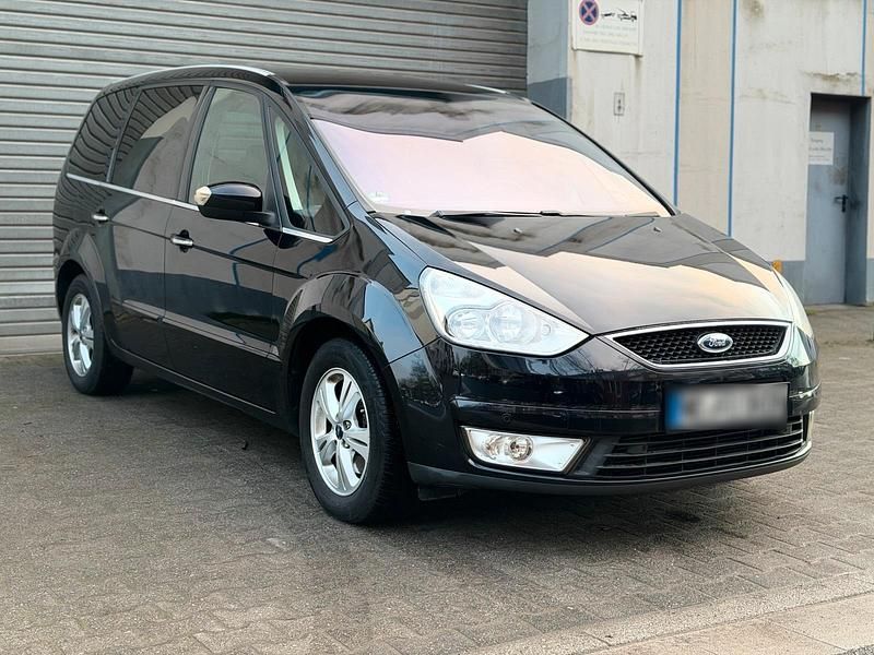 Second-hand Ford Galaxy 177 CP (130 kW) 2009 Negru Monovolum