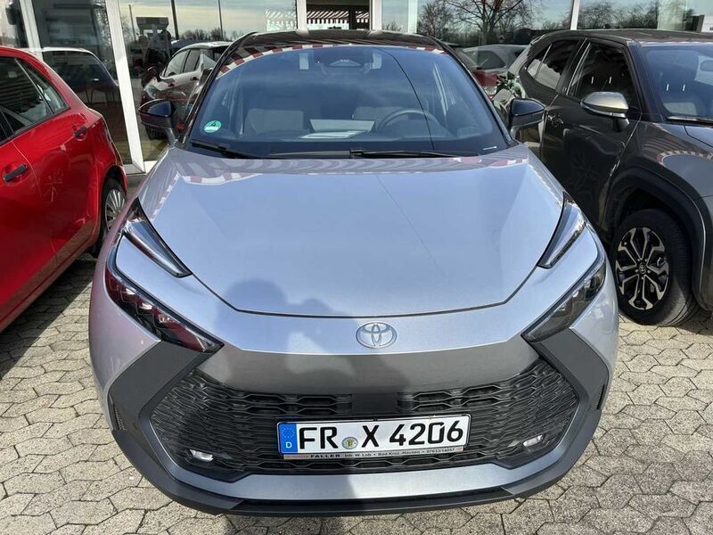 Silber Gebraucht 2024 Toyota C-HR Team SUV | 32.290 € (Guter Preis) - Bild 1/4