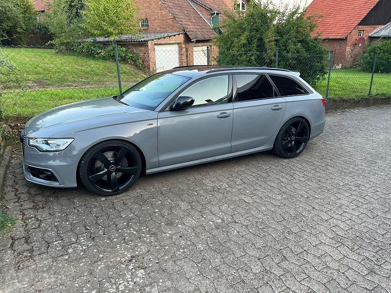 Schwarz Gebraucht 2012 Audi A6 S-Line Kombi | 13.990 € (Fairer Preis) - Bild 1/4