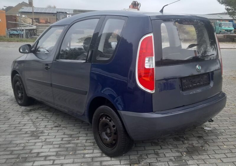 Gebraucht Skoda Roomster Plus Edition 90 PS (66 kW) 2011 Blau Van / Kleinbus