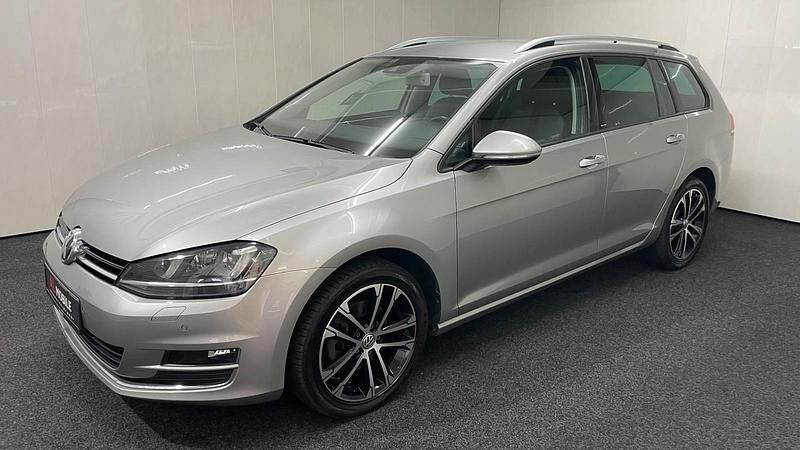 Grau Gebraucht 2016 VW Golf VII Kombi | 14.200 € (Fairer Preis) - Bild 1/4