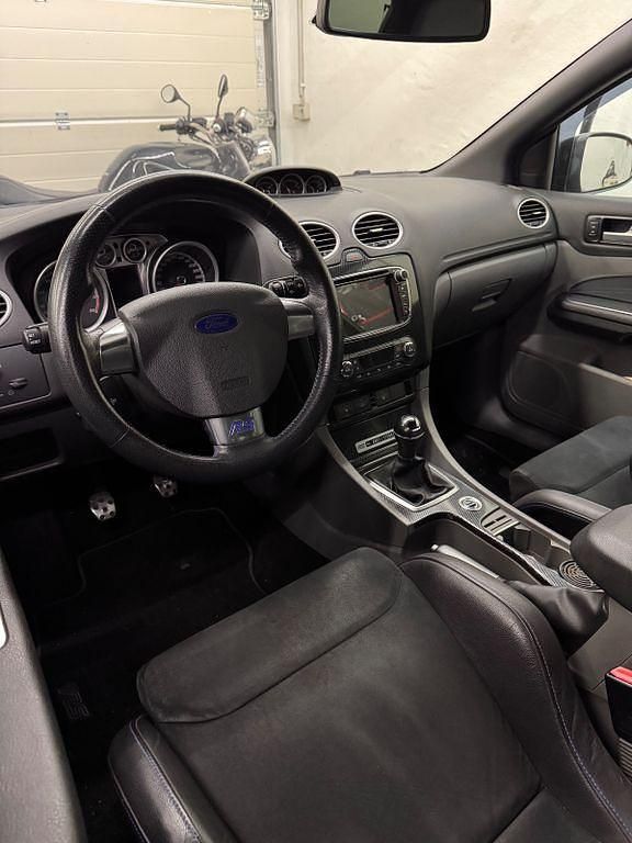 Gebraucht Ford Focus RS 305 PS (224 kW) 2010 Grau Limousine