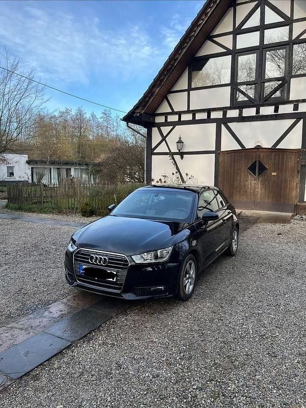 Gebraucht Audi A1 Sport 90 PS (66 kW) 2015 Schwarz Kleinwagen