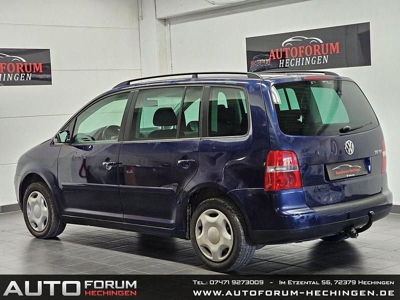Gebraucht VW Touran Trendline 150 PS (110 kW) 2005 Blau Van / Kleinbus