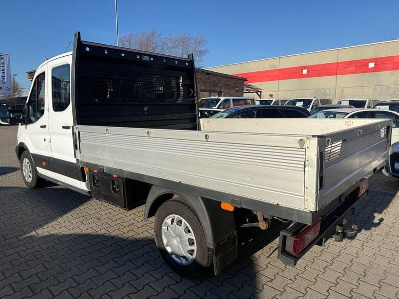 Gebraucht Ford Transit Trend 131 PS (96 kW) 2019 Weiß Limousine