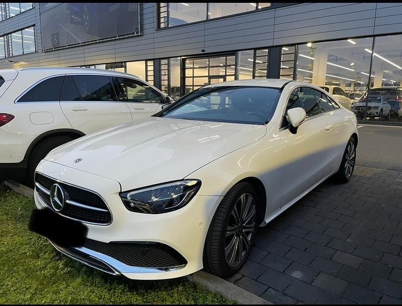 Gebraucht Mercedes E200 Avantgarde 197 PS (144 kW) 2021 Weiß Coupé