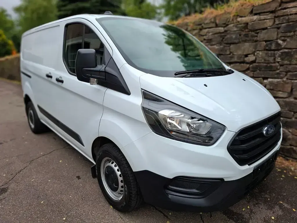 Gebraucht Ford Transit Custom 105 PS (77 kW) 2021 Weiß Limousine