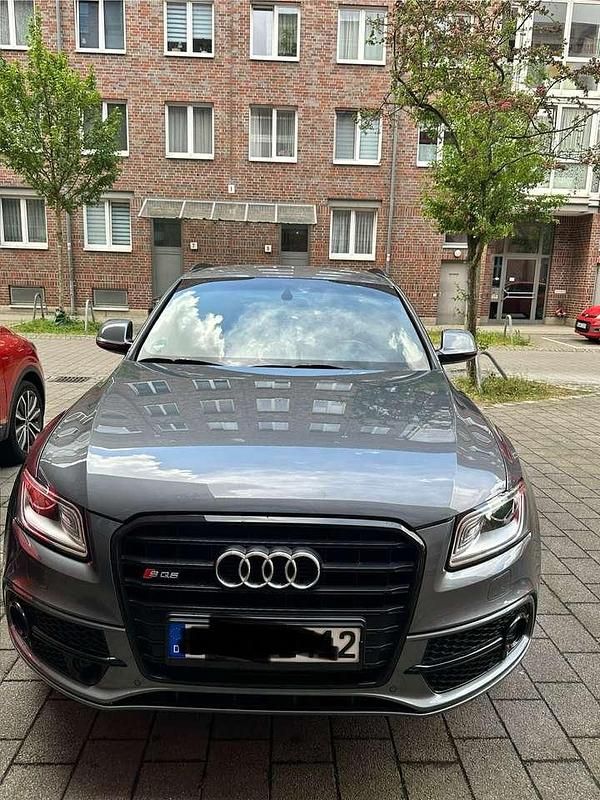 Grau Gebraucht 2016 Audi SQ5 Competition SUV | 25.000 € (Fairer Preis) - Bild 1/4