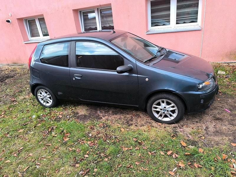 Gebraucht Fiat Punto 80 PS (58 kW) 2002 Grau Kleinwagen