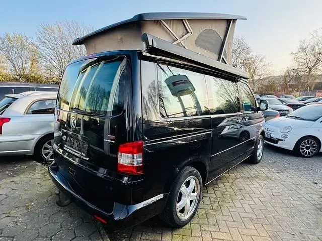 Gebraucht VW Transporter California 174 PS (127 kW) 2006 Schwarz (black magic perleffekt) Van