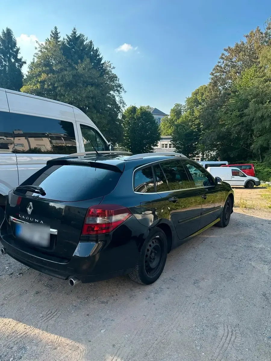 Gebraucht Renault Laguna GrandTour 150 PS (110 kW) 2010 Schwarz Kombi