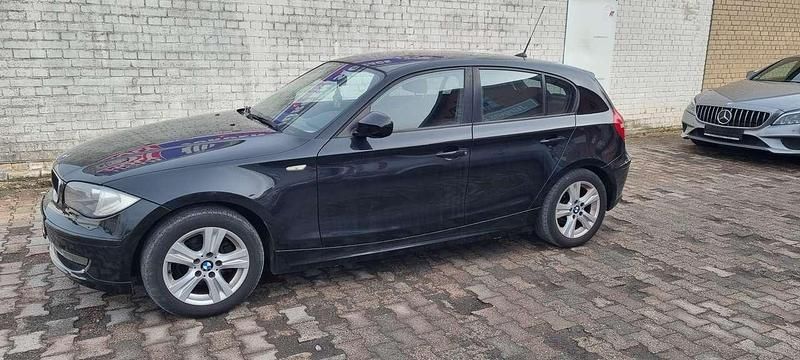 Gebraucht BMW 116 122 PS (89 kW) 2010 Black sapphire metallic Kleinwagen