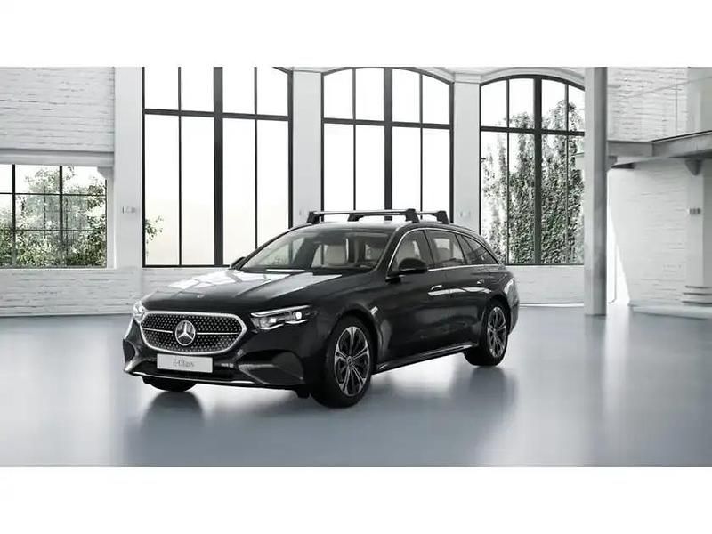 Gebraucht Mercedes E300 197 PS (144 kW) 2025 Metalliclack obsidianschwarz Kombi