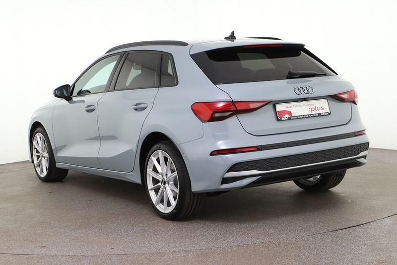 Second-hand Audi A3 Advanced Plus 150 CP (110 kW) 2025 Gri Berlinǎ