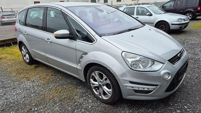 Gebraucht Ford S-MAX Titanium 163 PS (119 kW) 2011 Silber Van / Kleinbus