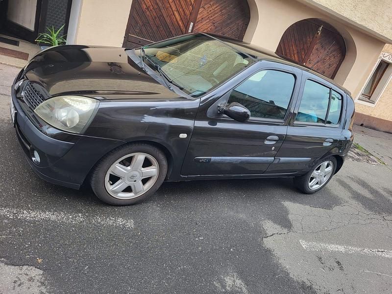 Gebraucht Renault Clio II 98 PS (72 kW) 2003 Schwarz Kleinwagen
