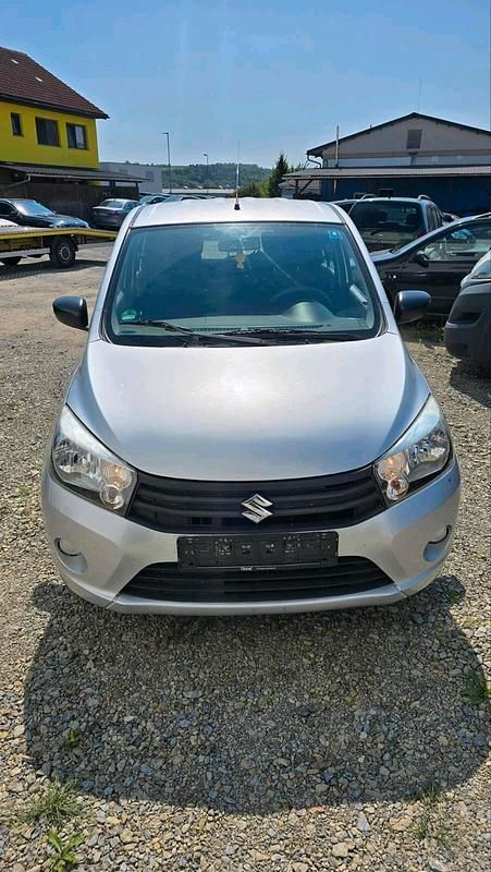 Grau Gebraucht 2018 Suzuki Celerio Kombi | 5.980 € (Fairer Preis) - Bild 1/4