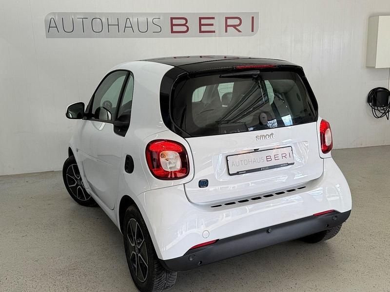 Gebraucht Smart ForTwo Coupé 60 kW (82 PS) 2020 Violet Kleinwagen