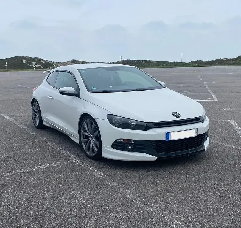 Gebraucht VW Scirocco 200 PS (147 kW) 2009 Weiß Coupé