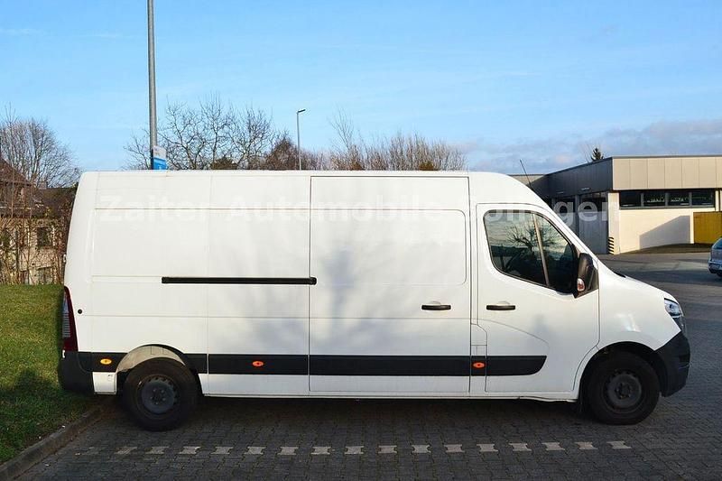 Gebraucht Nissan Interstar 136 PS (100 kW) 2022 Weiß Van