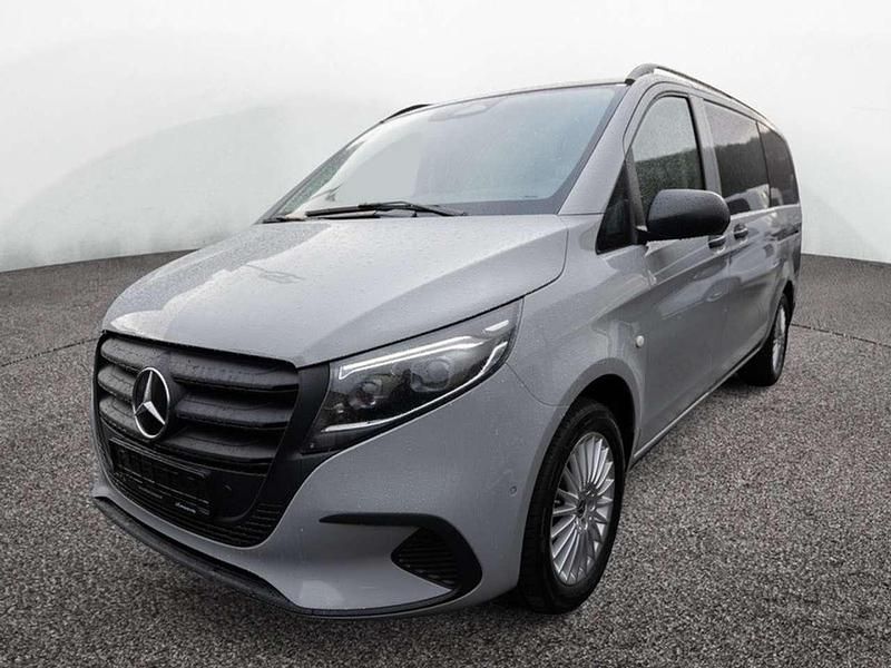 Gebraucht Mercedes Vito 190 PS (139 kW) 2024 Alpingrau Van