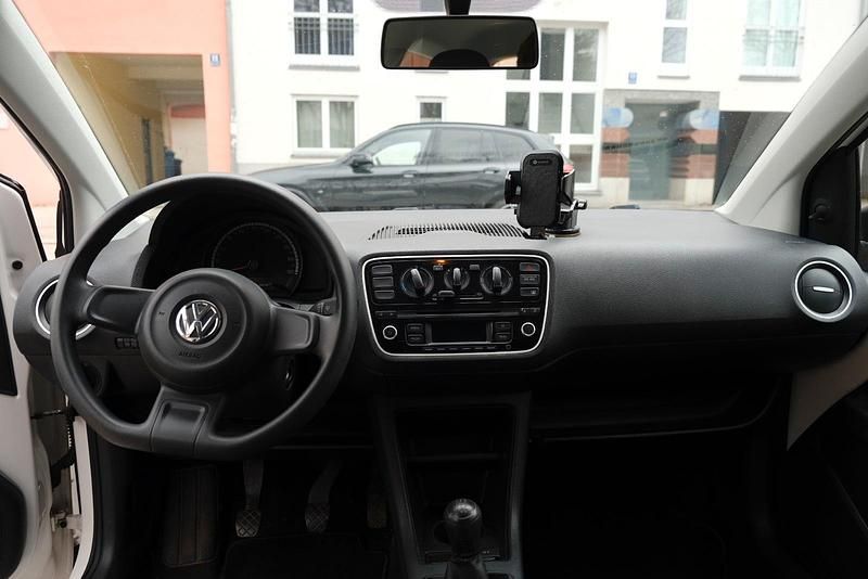 Gebraucht VW up! 60 PS (44 kW) 2016 Weiß Kleinwagen