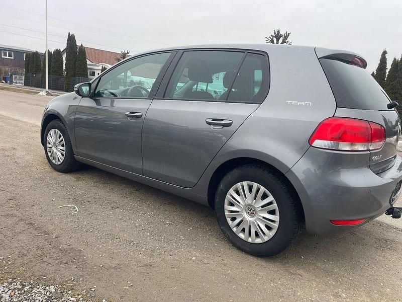 Gebraucht VW Golf VI Team 86 PS (63 kW) 2011 Grau Kleinwagen