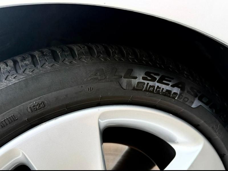 Gebraucht VW Passat 150 PS (110 kW) 2015 Silber Limousine