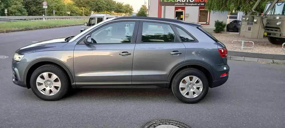 Gebraucht Audi Q3 Basis 150 PS (110 kW) 2015 Monsungrau metallic SUV