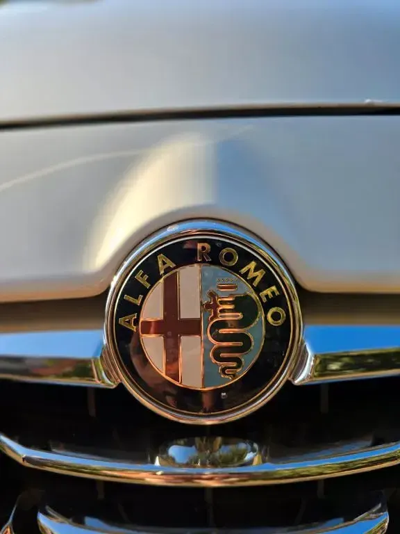Gebraucht Alfa Romeo Giulietta 170 PS (125 kW) 2010 Weiß Kleinwagen