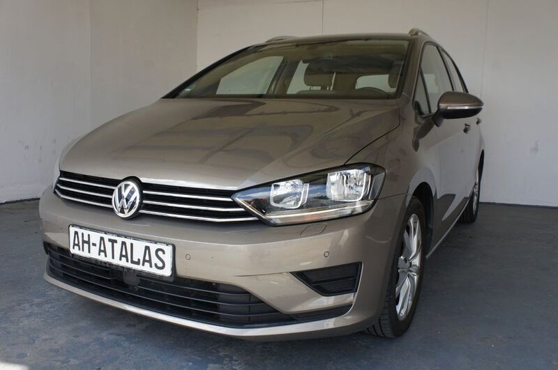 Gold Gebraucht 2015 VW Golf Sportsvan Comfortline Van / Kleinbus | 12.900 € (Teuer) - Bild 1/4