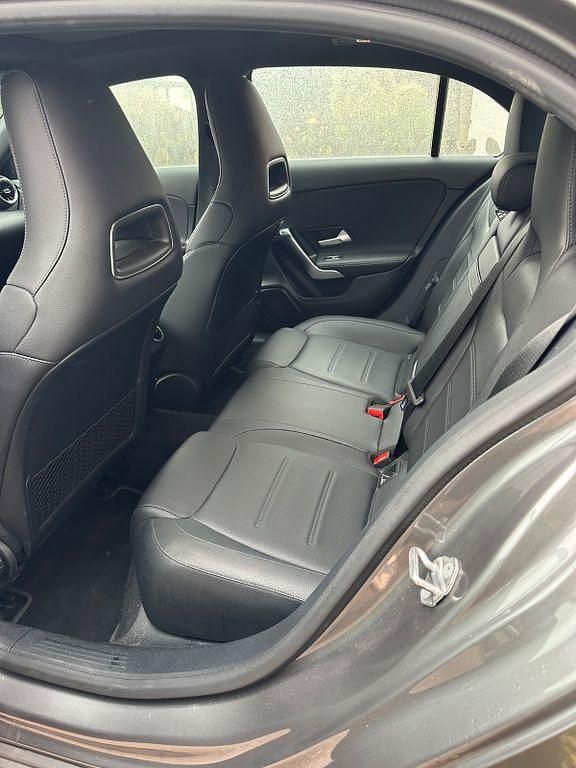Gebraucht Mercedes A250 224 PS (164 kW) 2018 Grau Limousine
