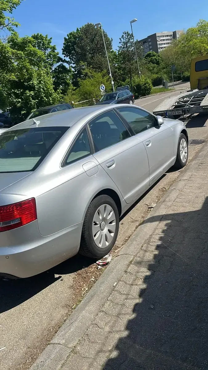 Gebraucht Audi A6 140 PS (102 kW) 2005 Grau Limousine