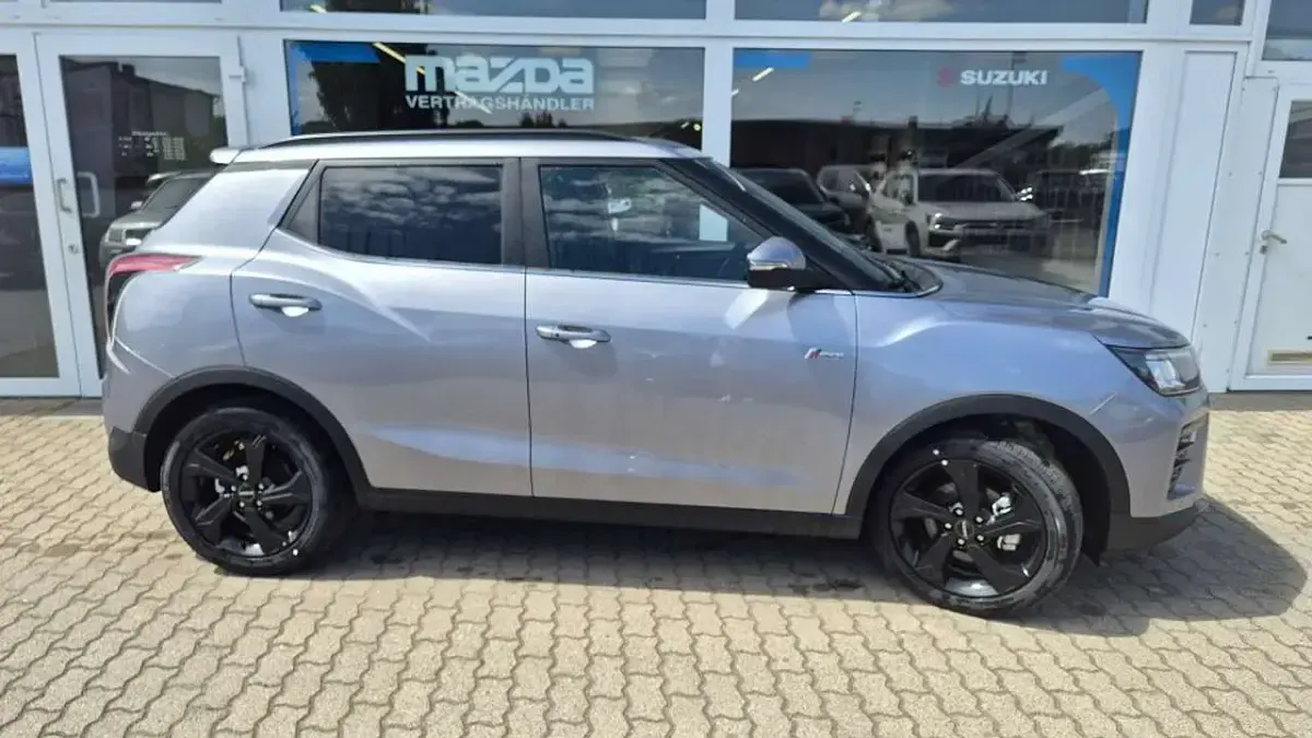 Neu KGM Tivoli 163 PS (119 kW) 2026 Iron metal SUV
