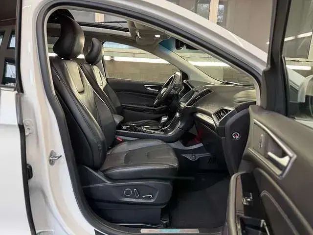 Gebraucht Ford Edge Titanium 209 PS (153 kW) 2016 Weiß SUV