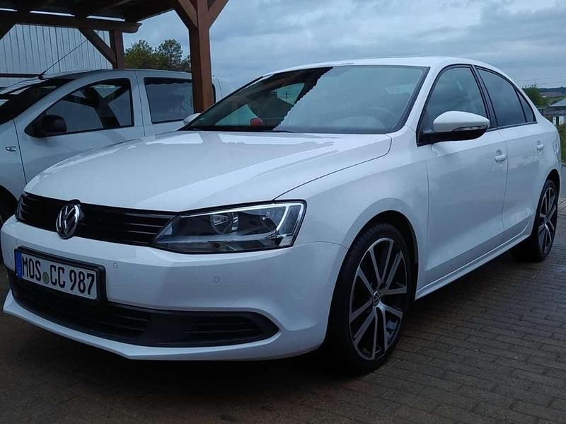 Gebraucht VW Jetta Highline 105 PS (77 kW) 2011 Limousine