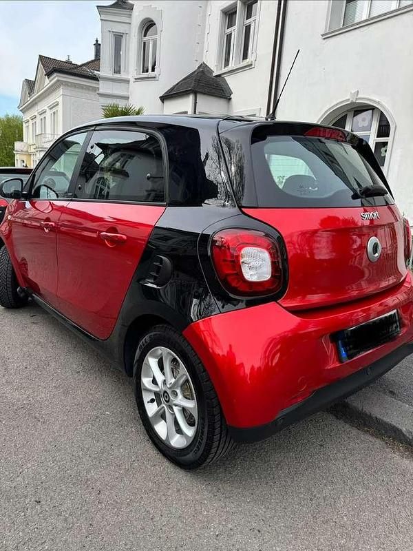 Second-hand Smart ForFour 90 CP (66 kW) 2019 Roșu Hatchback