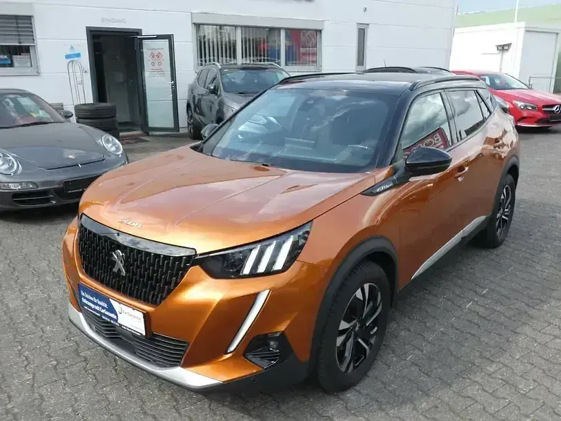Gebraucht Peugeot 2008 GT-line 131 PS (96 kW) 2020 Orange SUV