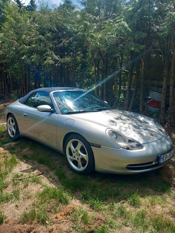 Grau Gebraucht 2001 Porsche 911 Carrera Cabriolet Cabrio | 34.500 € (Fairer Preis) - Bild 1/4