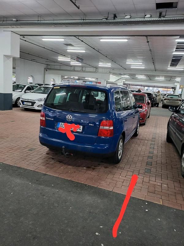 Blau Gebraucht 2004 VW Touran Van / Kleinbus | 2.400 € - Bild 1/4