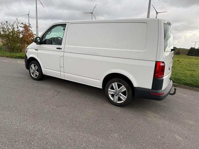 Gebraucht 2016 VW Transporter Van | 15.500 € - Bild 1/4