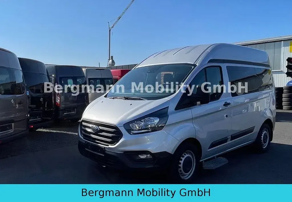 Gebraucht Ford Transit Custom 131 PS (96 kW) 2018 Silber Van / Kleinbus
