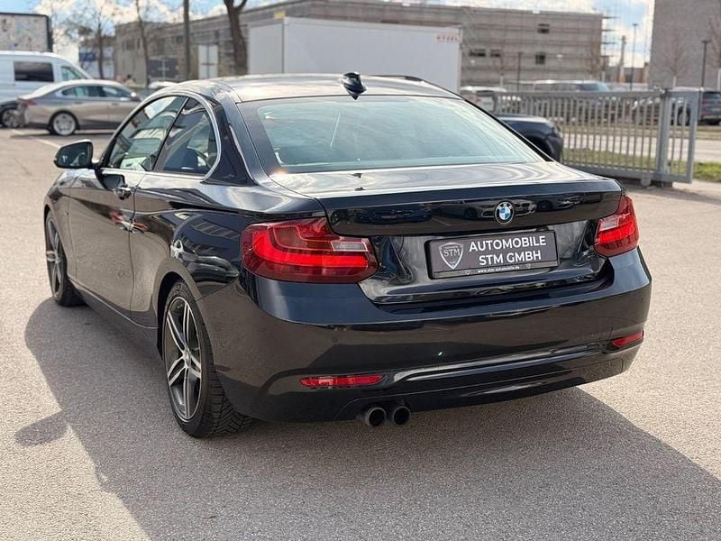 Gebraucht BMW 230 Sport Line 252 PS (185 kW) 2016 Schwarz Coupé