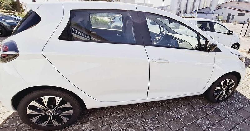 Gebraucht Renault Zoe Evolution 80 kW (109 PS) 2024 Arktisweiß Kleinwagen